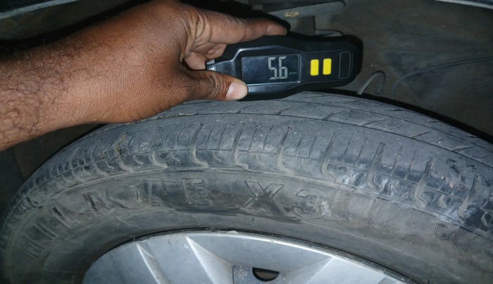 2019 Maruti Alto LXI, Petrol, Manual, 62,157 km, tyre