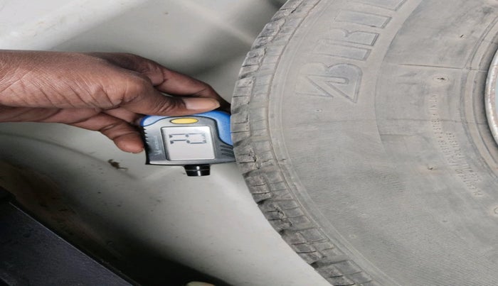 2017 Maruti Swift Dzire TOUR DIESEL, Diesel, Manual, 34,620 km, tyre