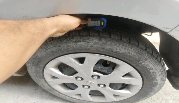 2015 Hyundai Grand i10 SPORTZ 1.2 KAPPA VTVT, Petrol, Manual, 36,649 km, tyre