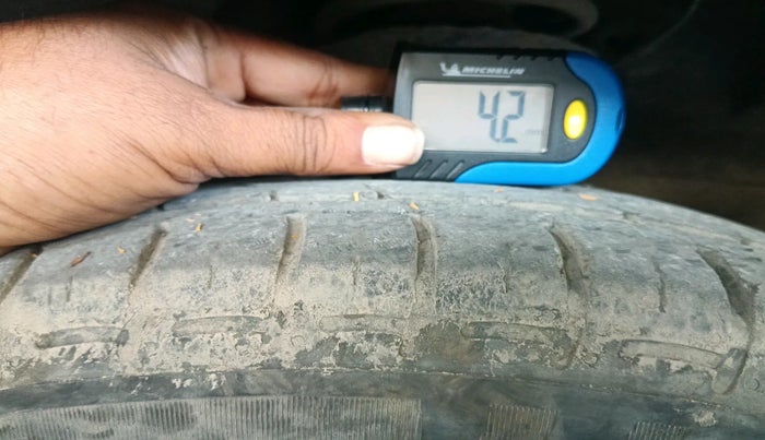 2022 Hyundai GRAND I10 NIOS SPORTZ 1.2 KAPPA VTVT CNG, Petrol, Manual, 35,699 km, tyre