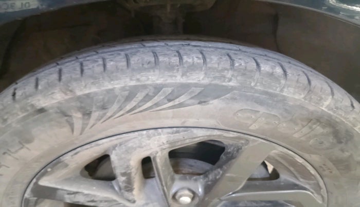 2022 Hyundai GRAND I10 NIOS SPORTZ 1.2 KAPPA VTVT CNG, Petrol, Manual, 35,699 km, tyre