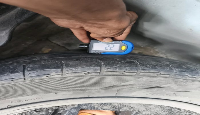 2015 Hyundai New Elantra 1.6 SX AT DIESEL, Diesel, Automatic, 68,439 km, tyre