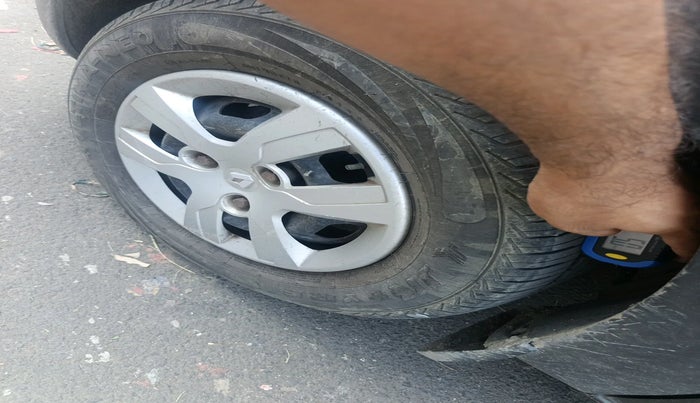 2016 Renault Kwid RXT 1.0, Petrol, Manual, 38,286 km, tyre