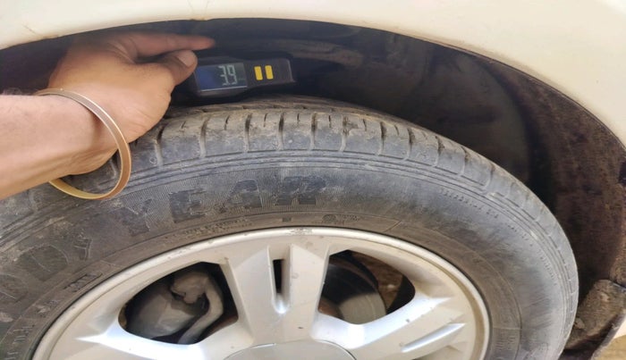 2011 Hyundai i20 SPORTZ 1.2, Petrol, Manual, 55,561 km, tyre