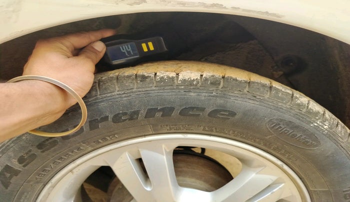 2011 Hyundai i20 SPORTZ 1.2, Petrol, Manual, 55,561 km, tyre