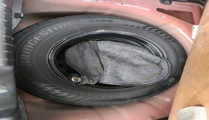 2017 Hyundai Elite i20 SPORTZ 1.2, Petrol, Manual, 89,803 km, tyre