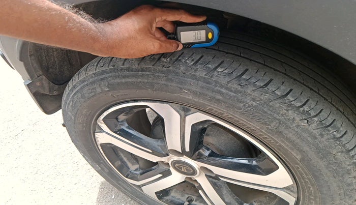 2022 Tata NEXON EV XZ PLUS, Electric, Automatic, 93,958 km, tyre