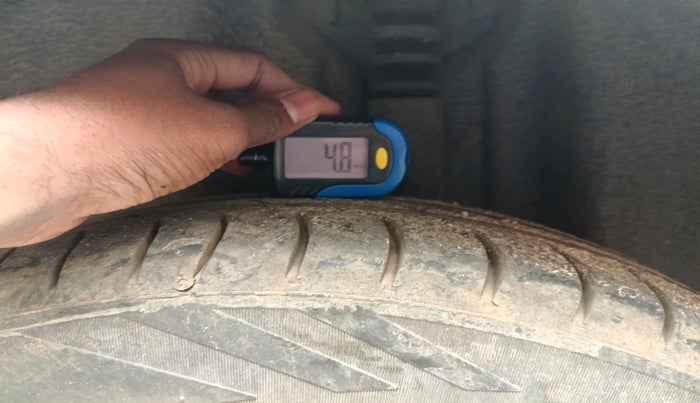 2012 Skoda Rapid ELEGANCE 1.6 TDI CR MT, Diesel, Manual, 1,12,047 km, tyre