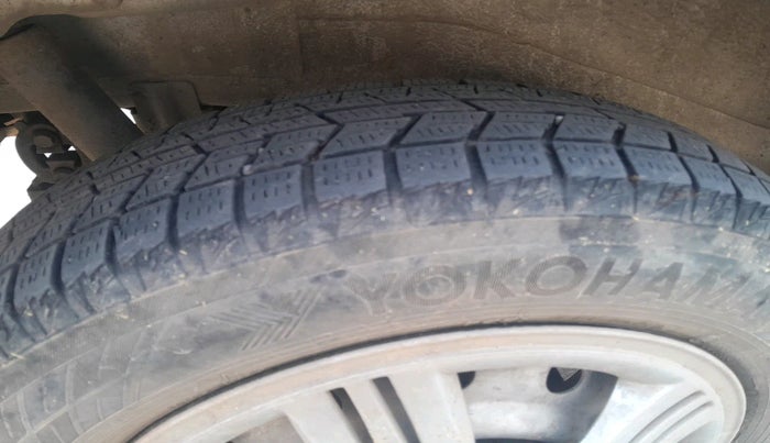 2014 Maruti Wagon R 1.0 LXI, Petrol, Manual, 91,082 km, tyre