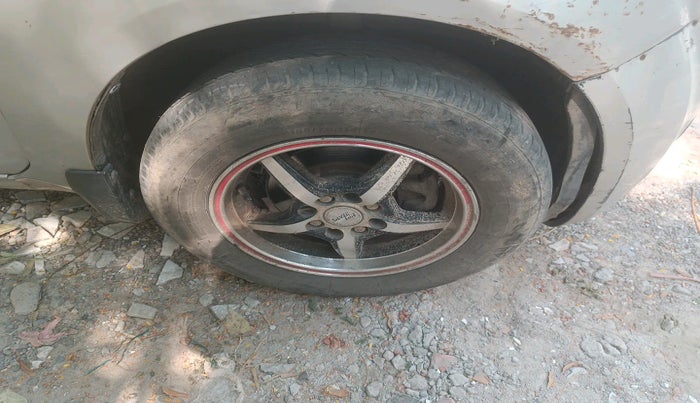 2010 Maruti Ritz VXI, Petrol, Manual, 58,416 km, tyre