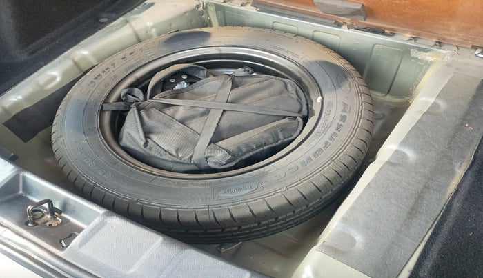 2023 Tata NEXON XZ PLUS (L), Petrol, Manual, 41,269 km, tyre