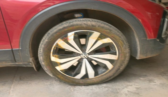 2023 Volkswagen TAIGUN GT PLUS 1.5 TSI DSG, Petrol, Automatic, 24,237 km, tyre