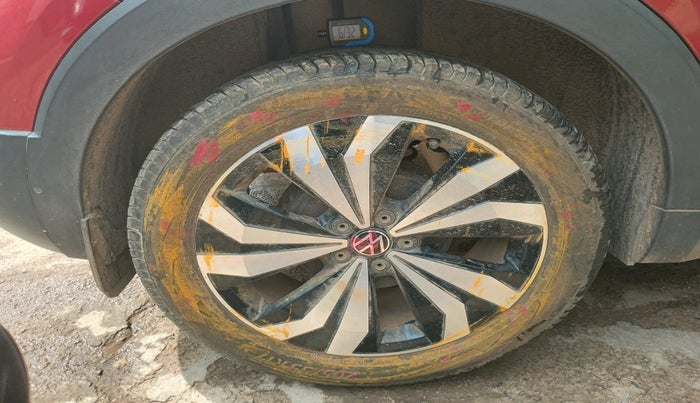 2023 Volkswagen TAIGUN GT PLUS 1.5 TSI DSG, Petrol, Automatic, 24,237 km, tyre