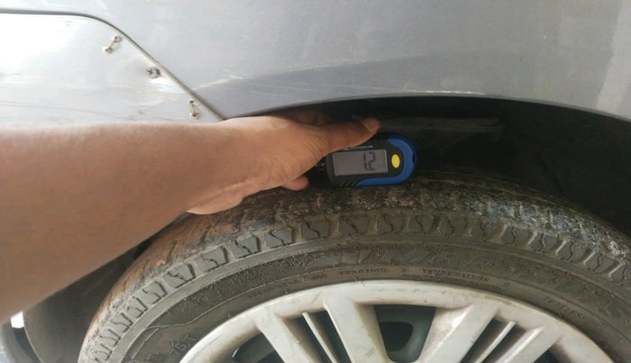 2010 Hyundai Santro Xing GLS, Petrol, Manual, 76,082 km, tyre