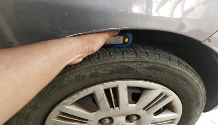 2010 Hyundai Santro Xing GLS, Petrol, Manual, 76,082 km, tyre