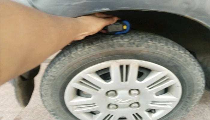 2010 Hyundai Santro Xing GLS, Petrol, Manual, 76,082 km, tyre