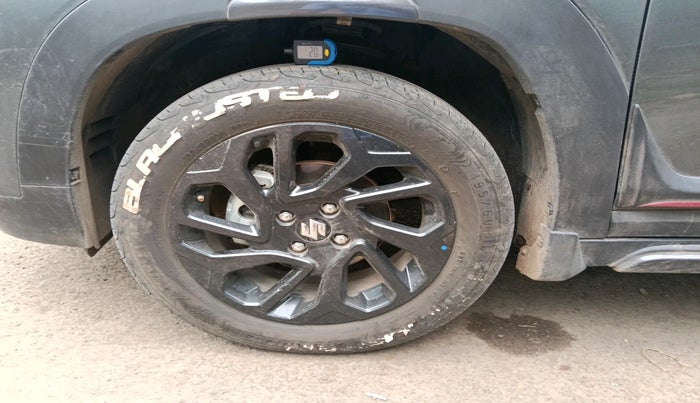 2024 Maruti FRONX DELTA PLUS 1.2L AGS, Petrol, Automatic, 15,422 km, tyre
