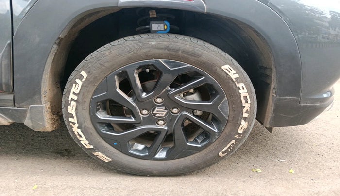 2024 Maruti FRONX DELTA PLUS 1.2L AGS, Petrol, Automatic, 15,422 km, tyre