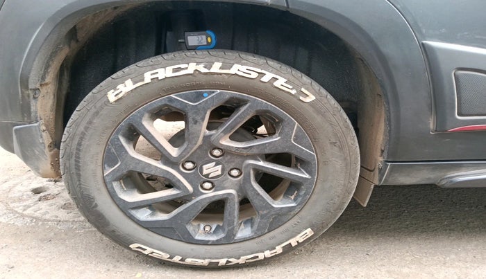 2024 Maruti FRONX DELTA PLUS 1.2L AGS, Petrol, Automatic, 15,422 km, tyre