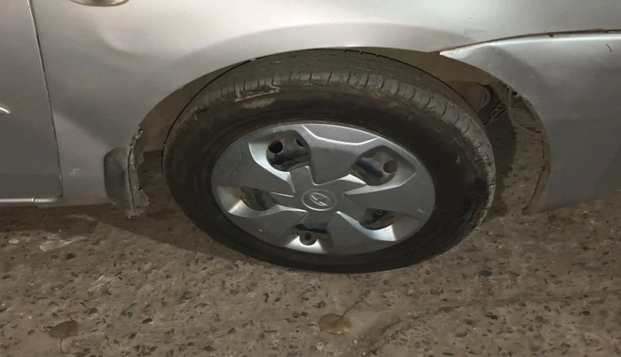 2012 Toyota Etios G, Petrol, Manual, 1,41,758 km, tyre