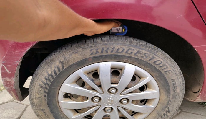 2014 Hyundai i10 SPORTZ 1.1, Petrol, Manual, 76,297 km, tyre