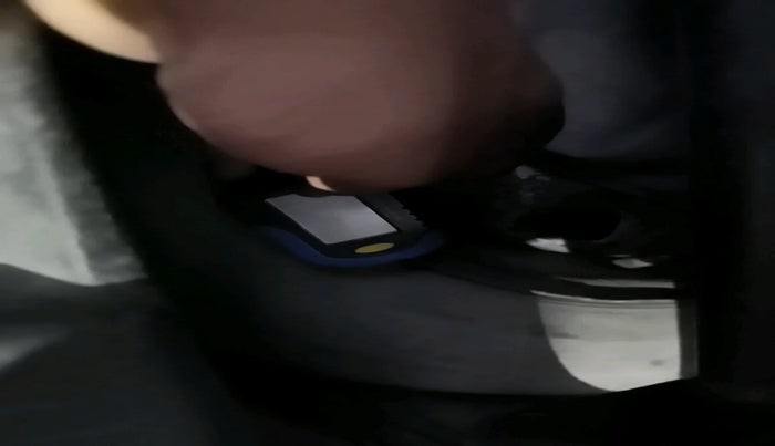 2013 Maruti Wagon R 1.0 LXI CNG, Petrol, Manual, 79,871 km, tyre