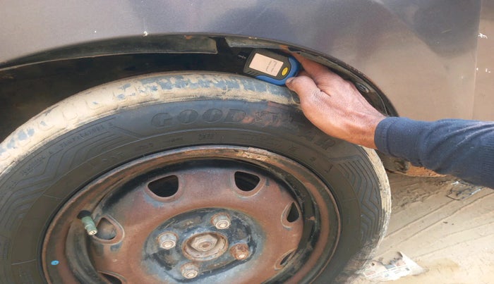 2016 Maruti Alto K10 VXI, Petrol, Manual, 70,001 km, tyre