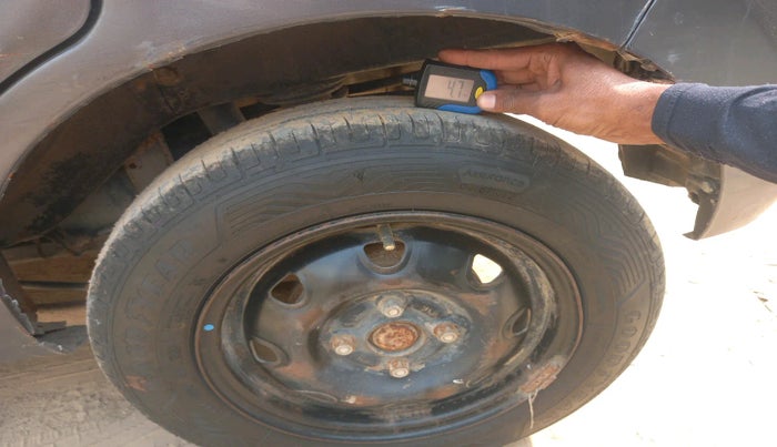 2016 Maruti Alto K10 VXI, Petrol, Manual, 70,001 km, tyre