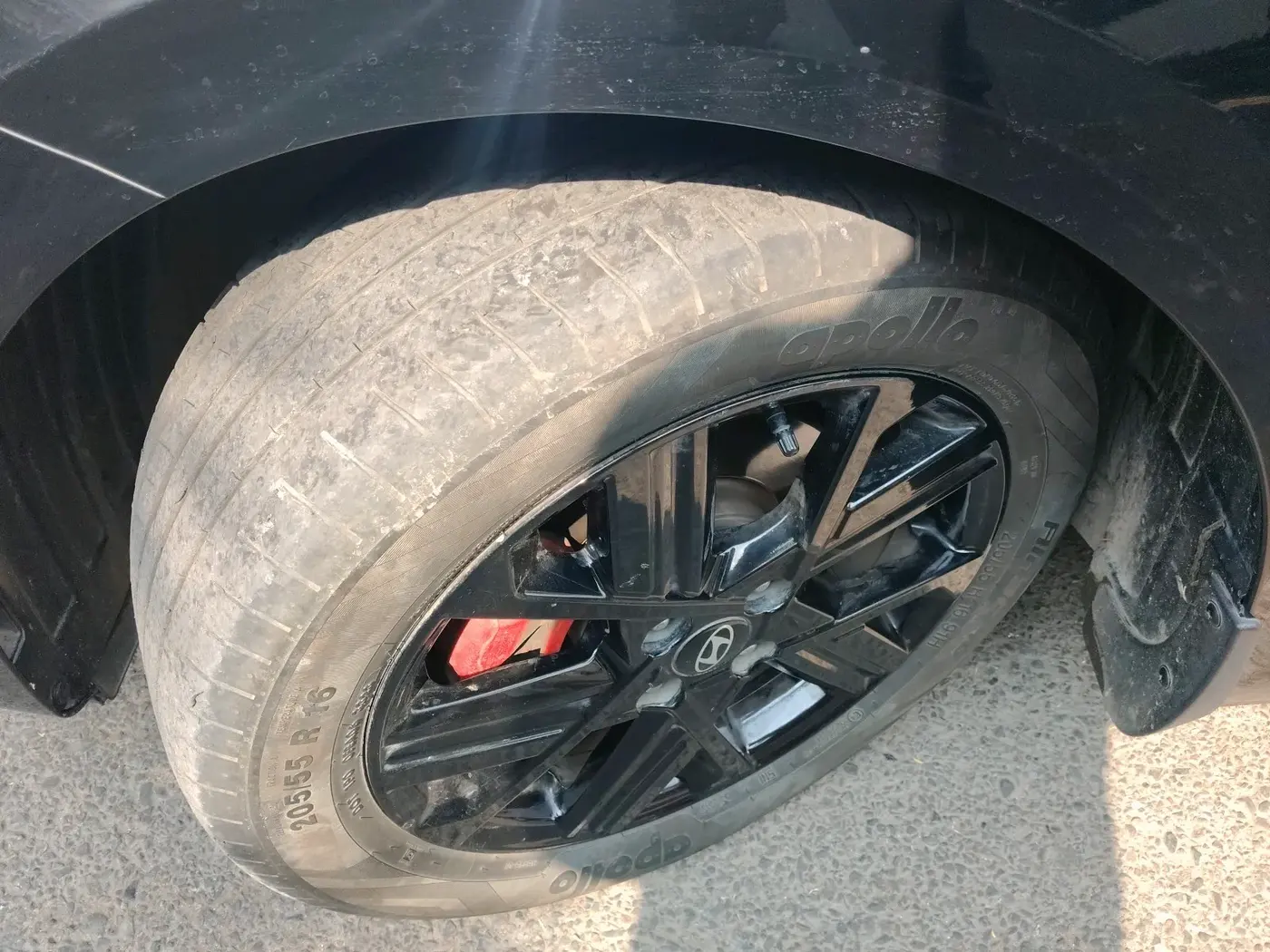 2023 Hyundai Verna SX (O) 1.5 TURBO PETROL DCT, Petrol, Automatic, 35,200 km, tyre