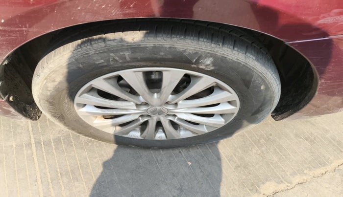 2018 Maruti Ciaz DELTA 1.5 SHVS MT PETROL, Petrol, Manual, 69,243 km, tyre