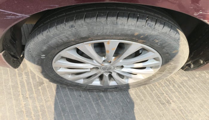 2018 Maruti Ciaz DELTA 1.5 SHVS MT PETROL, Petrol, Manual, 69,243 km, tyre