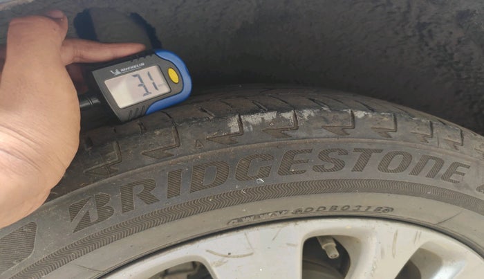 2017 Maruti Baleno ZETA CVT PETROL 1.2, Petrol, Automatic, 40,946 km, tyre