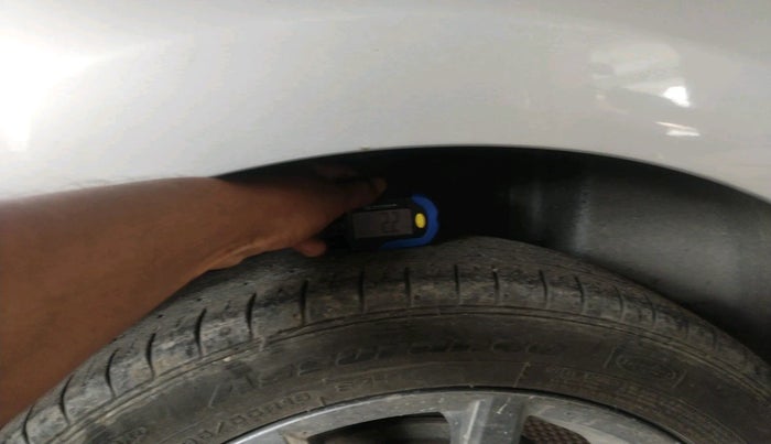 2019 Volkswagen Vento 1.2 TSI HIGHLINE PLUS AT, Petrol, Automatic, 97,356 km, tyre