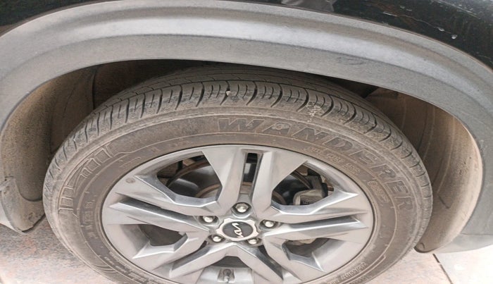 2021 KIA SELTOS HTX IVT 1.5 PETROL, Petrol, Automatic, 80,956 km, tyre