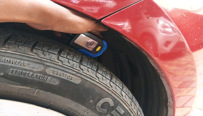 2014 Maruti Celerio VXI CNG, Petrol, Manual, 46,057 km, tyre