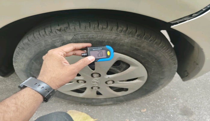 2012 Hyundai i10 MAGNA 1.2, Petrol, Manual, 87,938 km, tyre