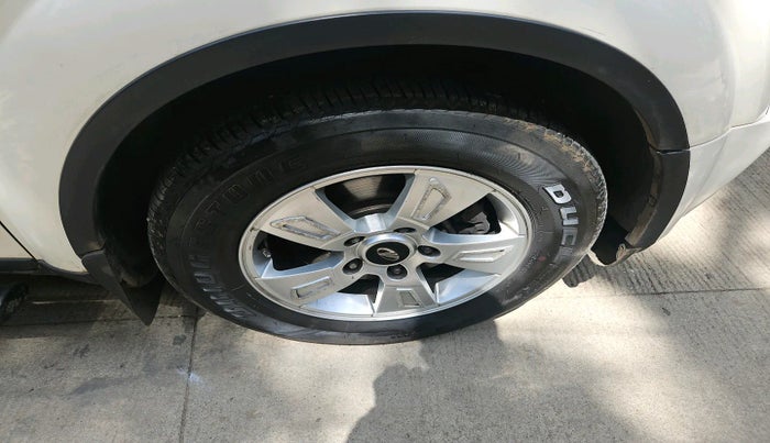 2013 Mahindra XUV500 W8, Diesel, Manual, 81,083 km, tyre