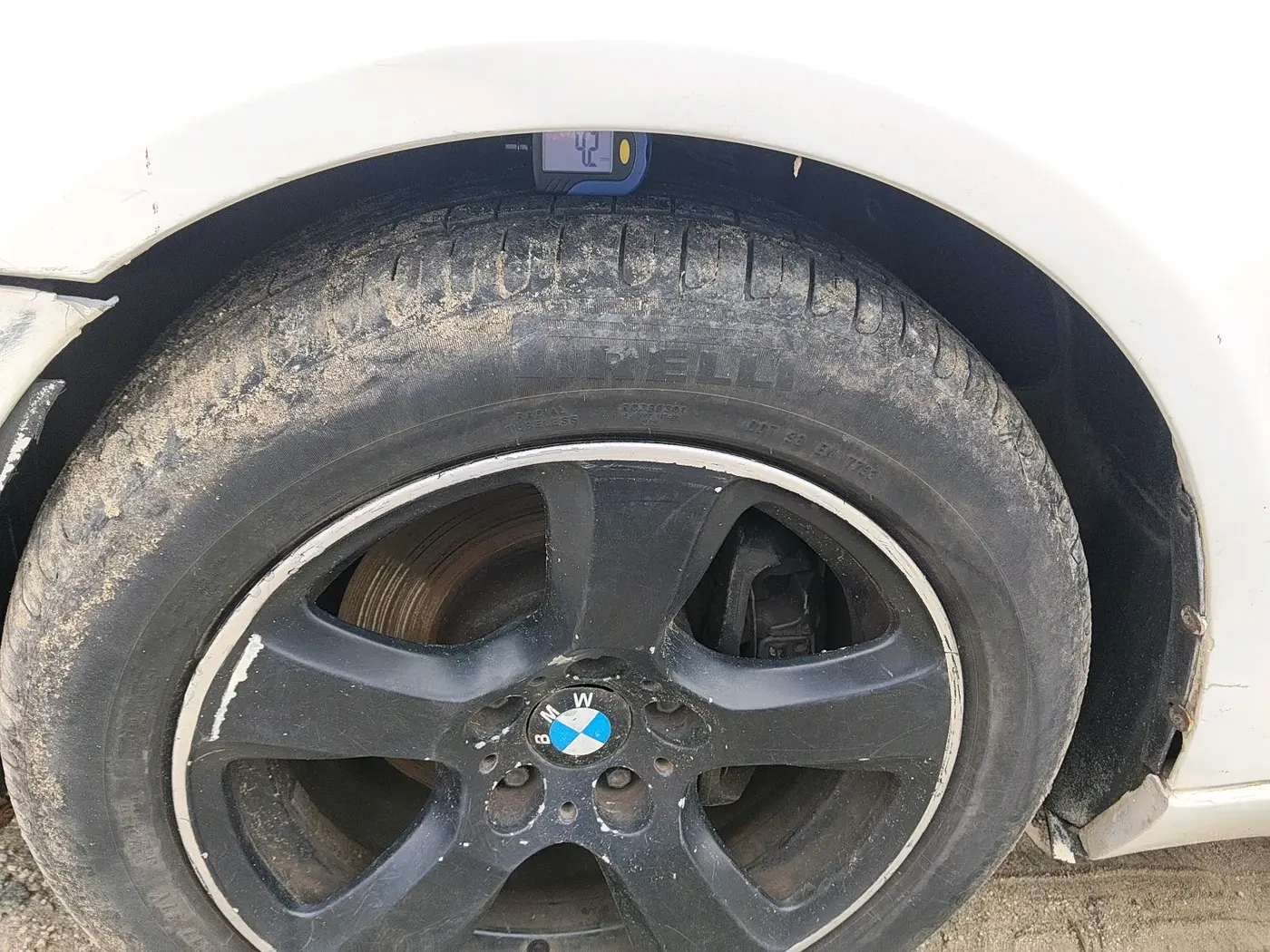 2010 BMW 5 Series 520D, Diesel, Automatic, 1,56,870 km, tyre