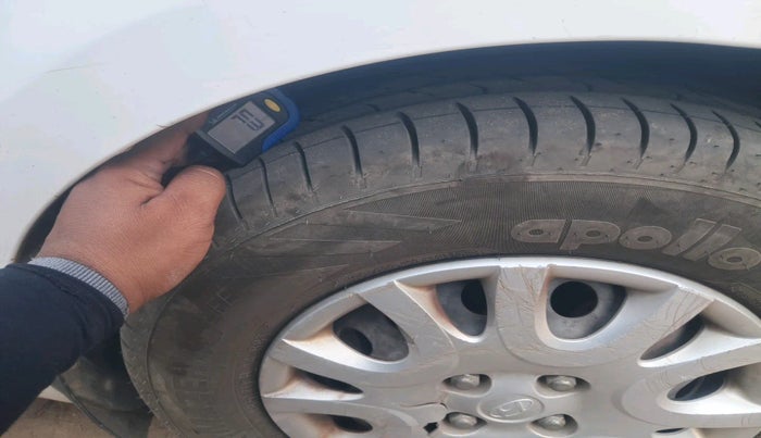 2011 Hyundai i20 MAGNA 1.2, Petrol, Manual, 72,563 km, tyre