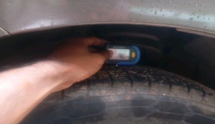 2018 Maruti Ertiga VXI SHVS, Petrol, Manual, 96,042 km, tyre