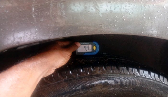 2018 Maruti Ertiga VXI SHVS, Petrol, Manual, 96,042 km, tyre