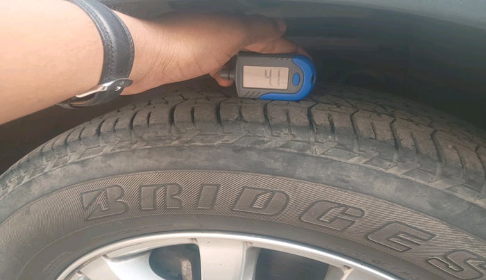 2018 Mahindra XUV500 W9 AT, Diesel, Automatic, 90,194 km, tyre