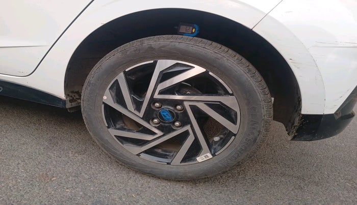 2023 Hyundai NEW I20 ASTA (O) 1.2 IVT, Petrol, Automatic, 16,579 km, tyre