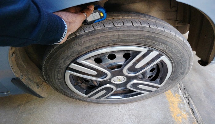 2011 Maruti Wagon R 1.0 VXI, Petrol, Manual, 99,738 km, tyre