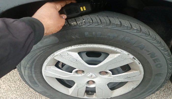 2019 Renault Kwid RXT 1.0 AMT (O), Petrol, Automatic, 27,523 km, tyre