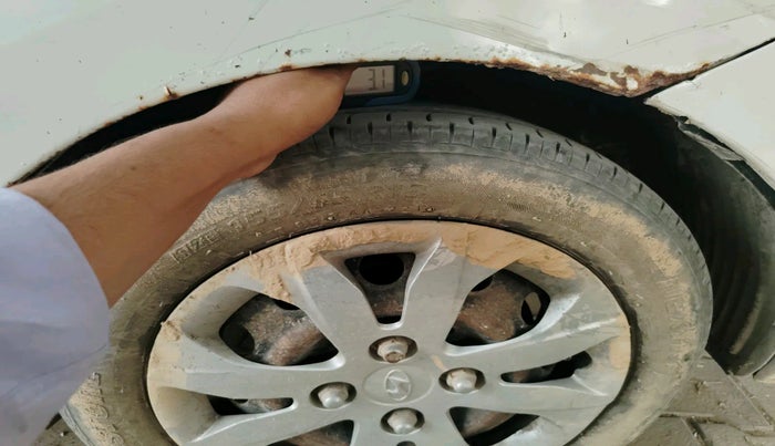 2015 Hyundai Eon MAGNA +, Petrol, Manual, 71,193 km, tyre