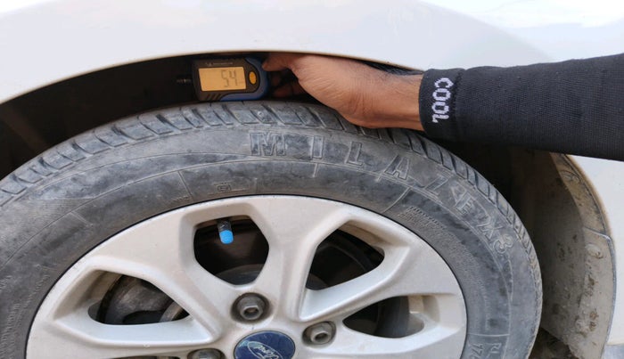 2016 Ford New Figo TITANIUM PLUS 1.2 PETROL, Petrol, Manual, 98,503 km, tyre