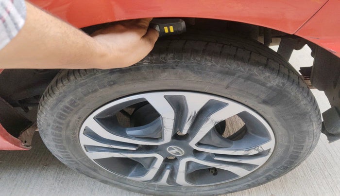 2020 Tata Tiago XZ PETROL, Petrol, Manual, 61,853 km, tyre