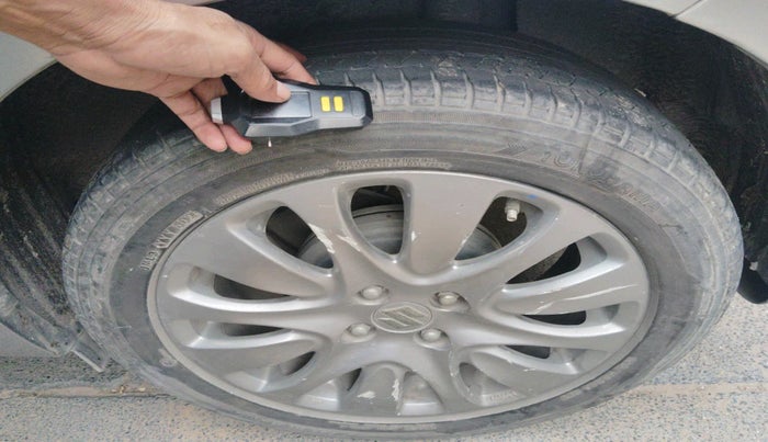 2016 Maruti Baleno ZETA CVT PETROL 1.2, Petrol, Automatic, 83,201 km, tyre