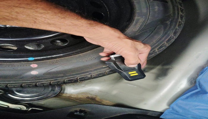 2016 Maruti Baleno ZETA CVT PETROL 1.2, Petrol, Automatic, 83,201 km, tyre